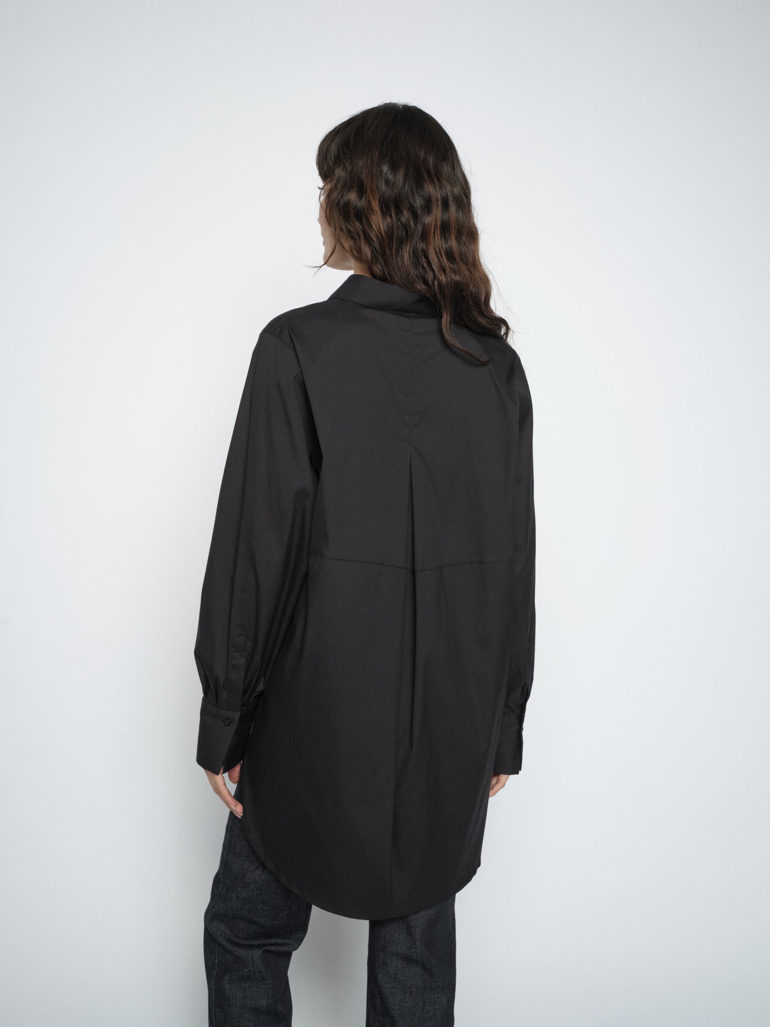 Modelshot / Black / Detail